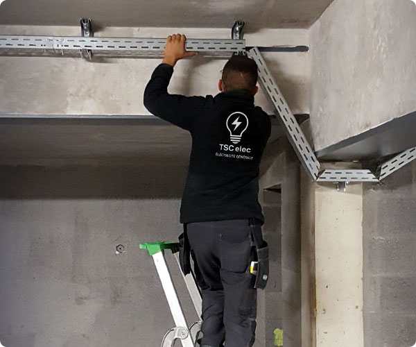 électricien Thomas Cosme